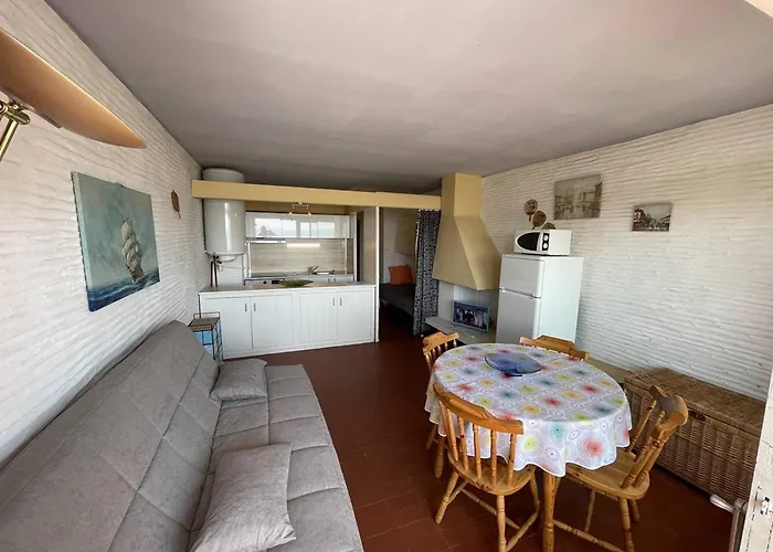 2 Pieces Face Avec Loggia, Parking Securise Et Wifi - Saint-cyprien - Fr-1-106-46